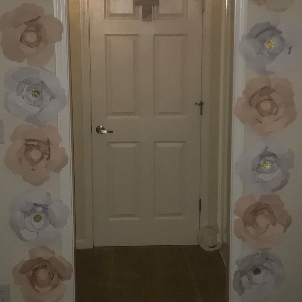 Beautiful Decor Paper Flowers - Picture 6 of 8